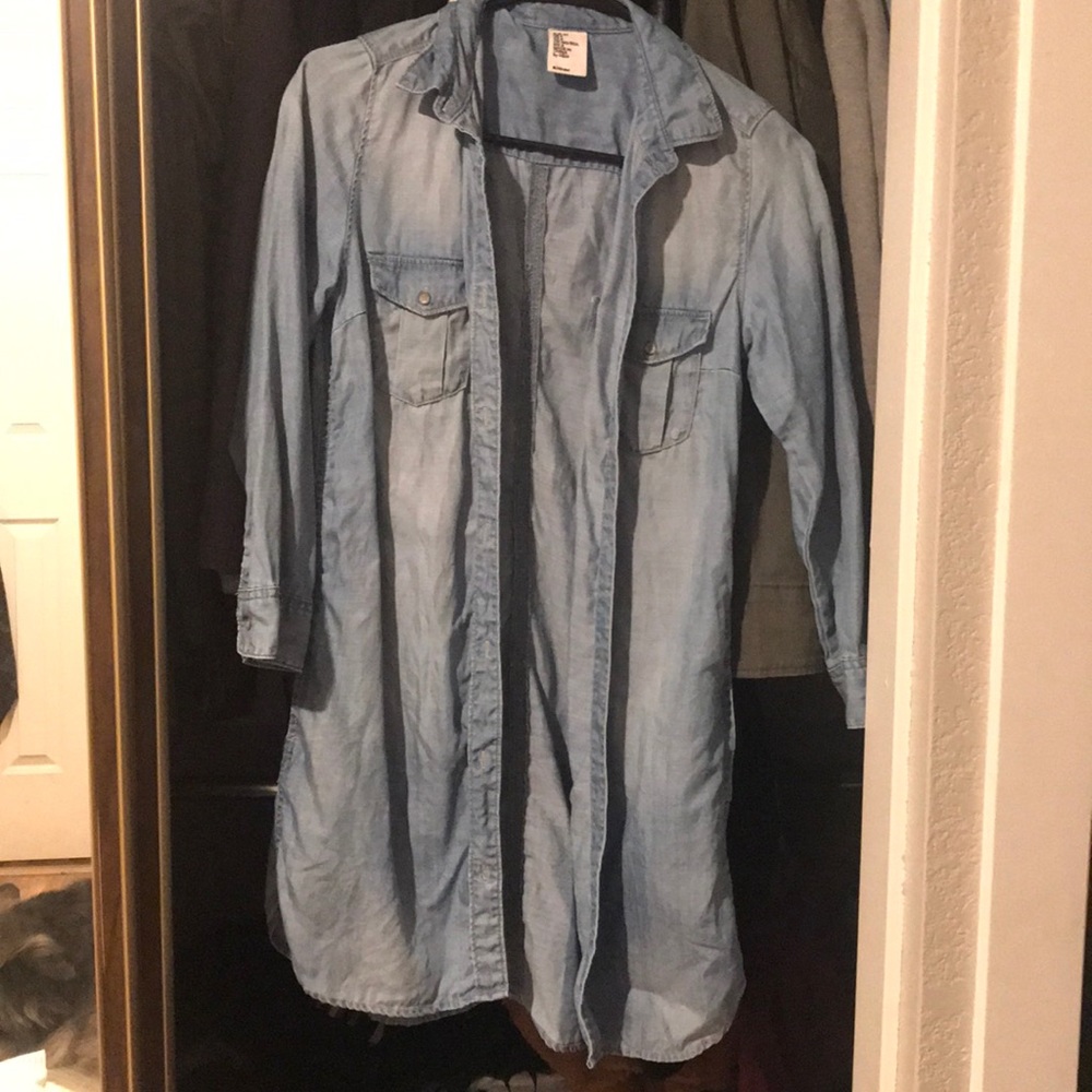 H&M Chambray button down dress.